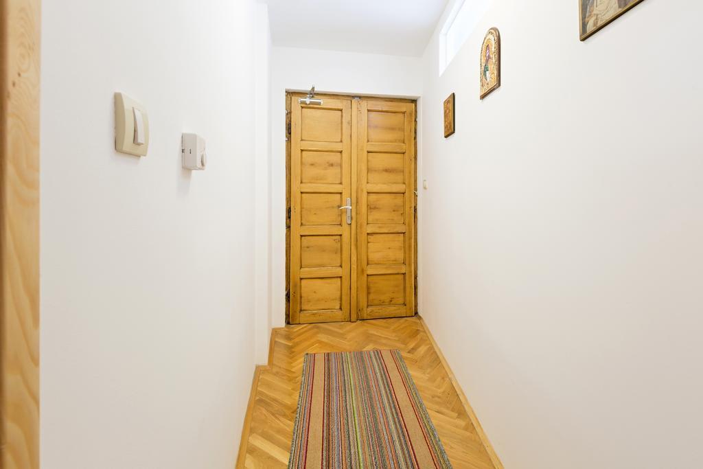 Dolce Vita Luxury Suites Belgrade Exterior photo