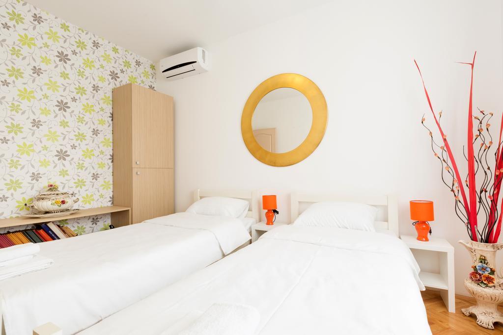 Dolce Vita Luxury Suites Belgrade Exterior photo