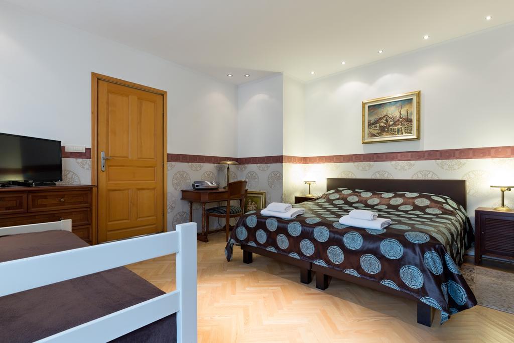 Dolce Vita Luxury Suites Belgrade Exterior photo