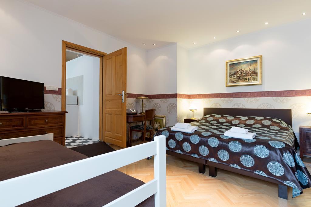 Dolce Vita Luxury Suites Belgrade Exterior photo